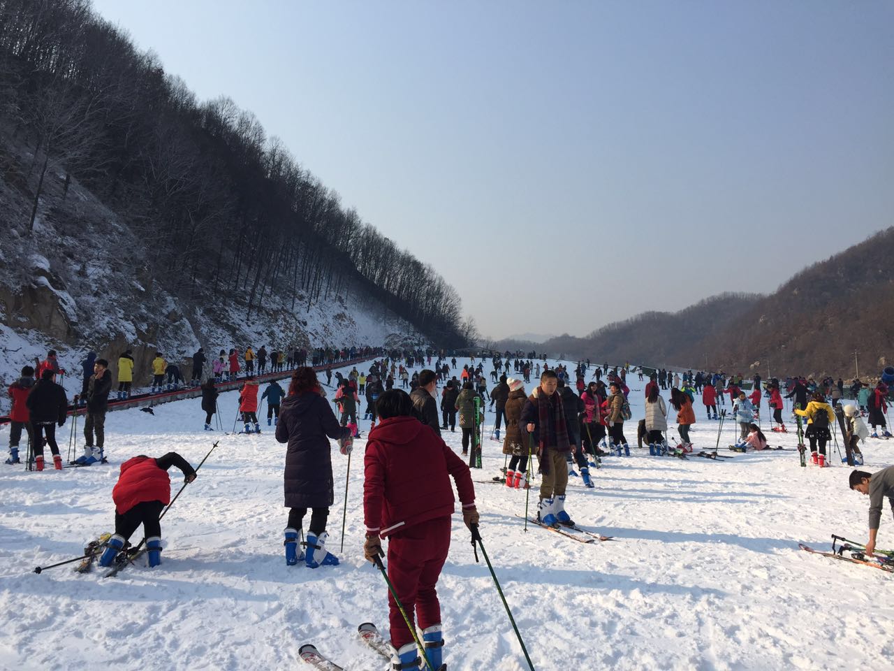 河南平頂山大峽谷滑雪場(chǎng)游樂(lè)場(chǎng)成功開幕，河北迪特加油助威