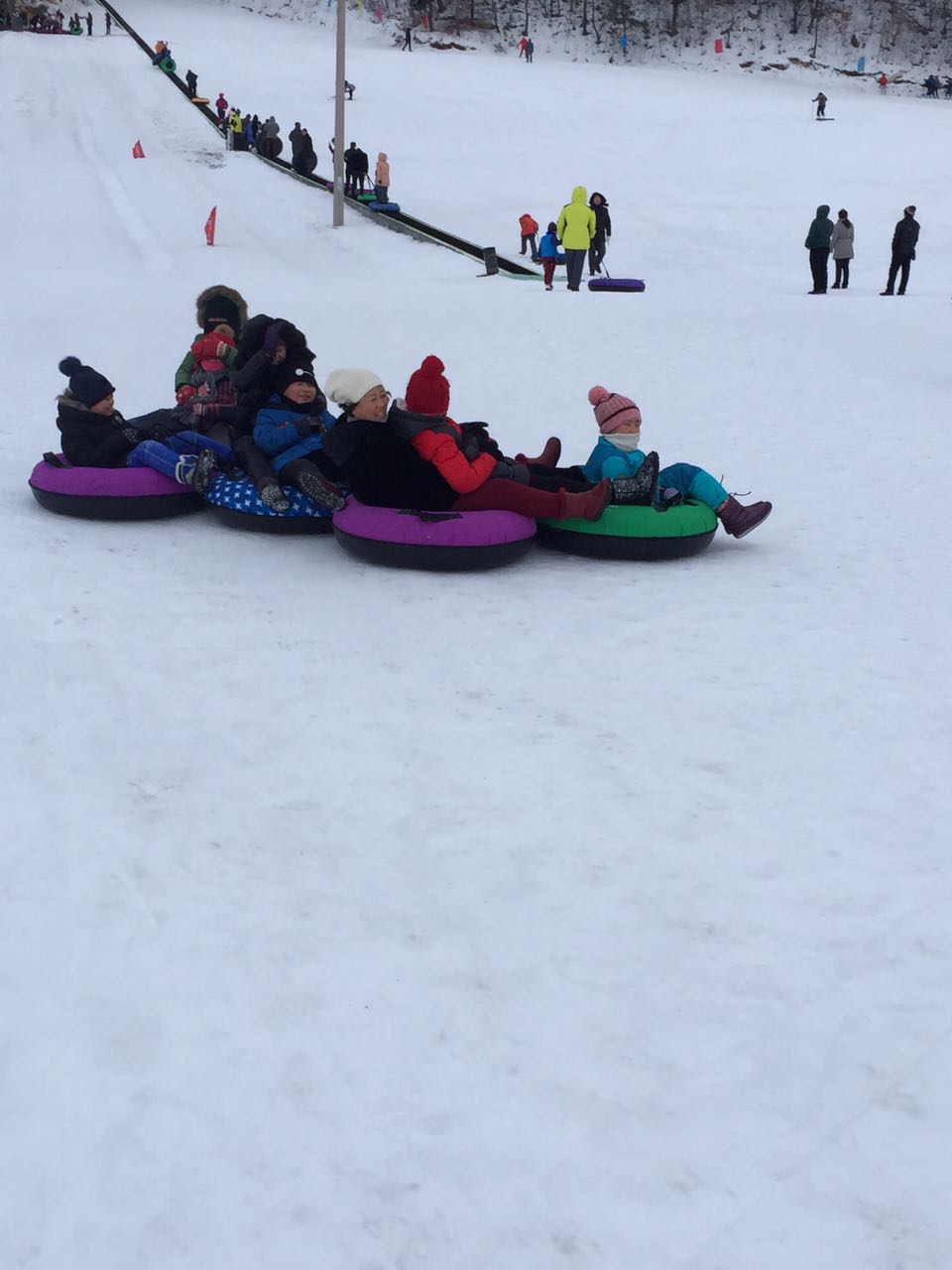 黑龍江大灣滑雪場(chǎng)冰雪樂園成功開幕，河北迪特加油助威